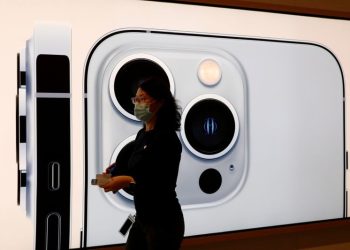 5 big analyst AI moves: Apple stock faces downgrades; New Street-high PT for Tesla