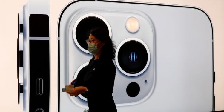5 big analyst AI moves: Apple stock faces downgrades; New Street-high PT for Tesla